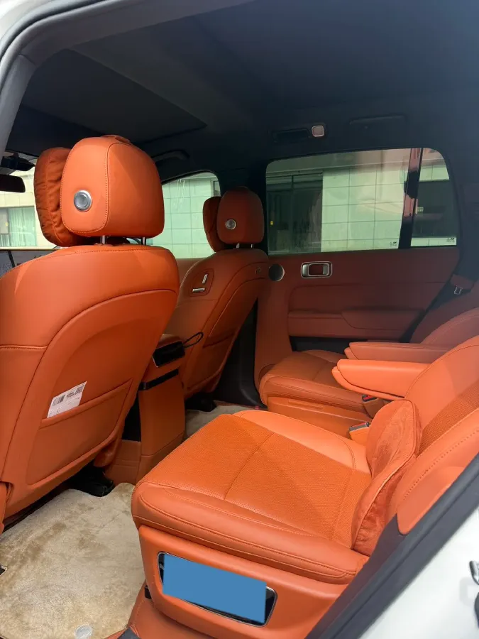 2025 Li L8 Range Extended 154HP REEV,autocango,china used car exporter,china ev exporter,chinese used car exporter,chinese used ev exporter