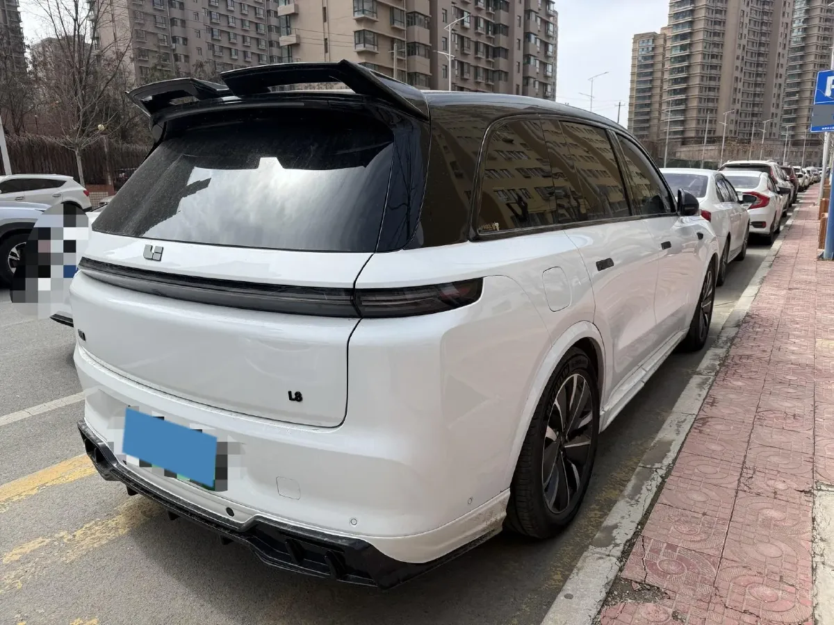 2025 Li L8 Range Extended 154HP REEV,autocango,china used car exporter,china ev exporter,chinese used car exporter,chinese used ev exporter