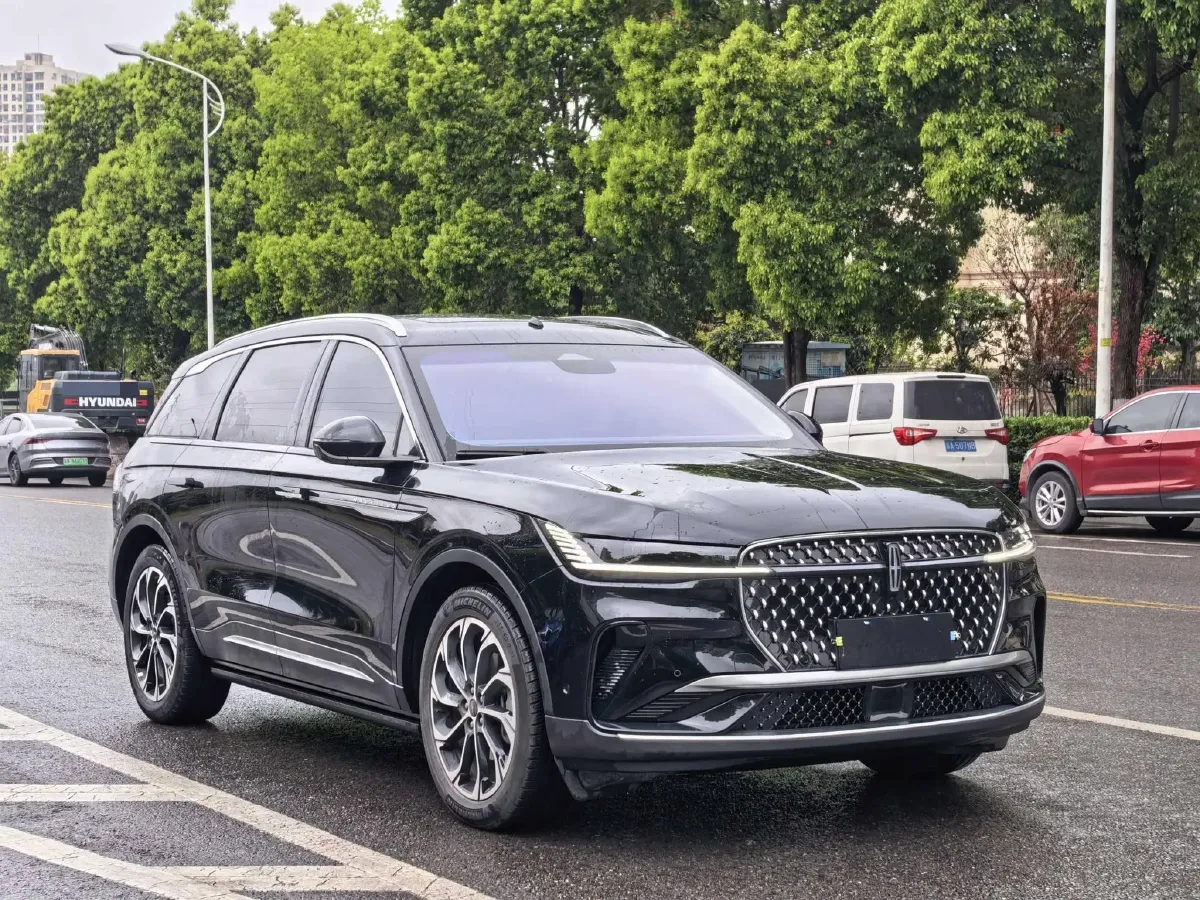 2023 Lincoln Nautilus 2.0T 261HP L4 8AT,autocango,china used car exporter,china ev exporter,chinese used car exporter,chinese used ev exporter