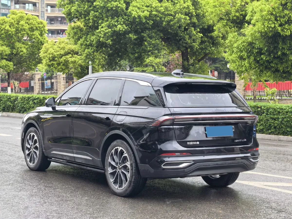 2023 Lincoln Nautilus 2.0T 261HP L4 8AT,autocango,china used car exporter,china ev exporter,chinese used car exporter,chinese used ev exporter