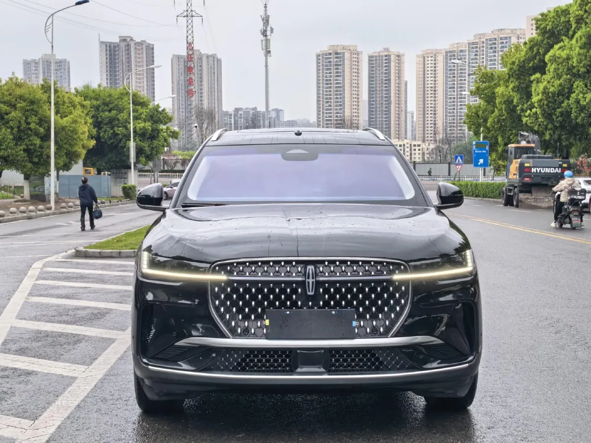 2023 Lincoln Nautilus 2.0T 261HP L4 8AT,autocango,china used car exporter,china ev exporter,chinese used car exporter,chinese used ev exporter
