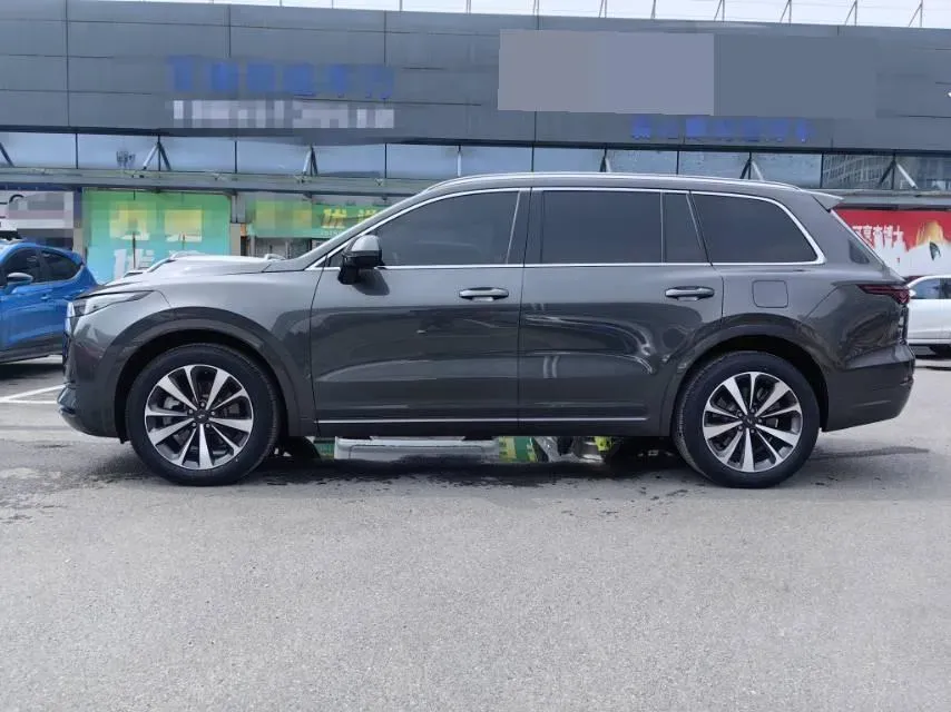 2020 Li ONE Range Extended 131HP REEV 40.5KWH,autocango,china used car exporter,china ev exporter,chinese used car exporter,chinese used ev exporter