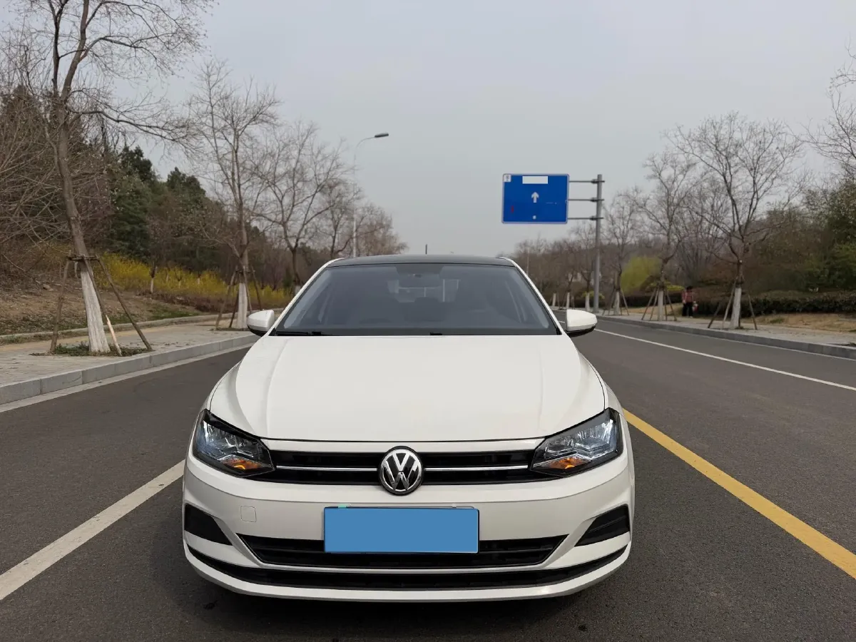 2019 Volkswagen Polo 1.5L 113HP L4 6AT,autocango,china used car exporter,china ev exporter,chinese used car exporter,chinese used ev exporter