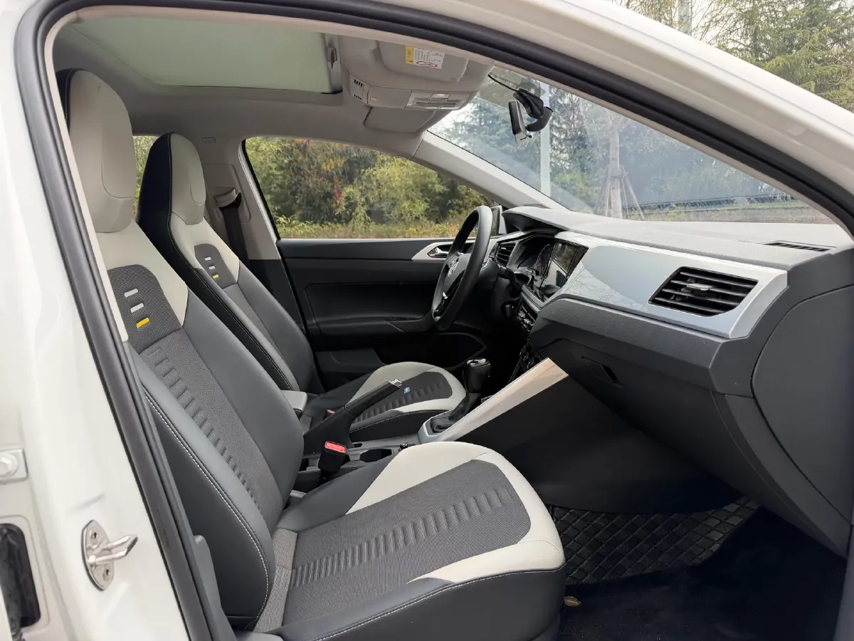 2019 Volkswagen Polo 1.5L 113HP L4 6AT,autocango,china used car exporter,china ev exporter,chinese used car exporter,chinese used ev exporter