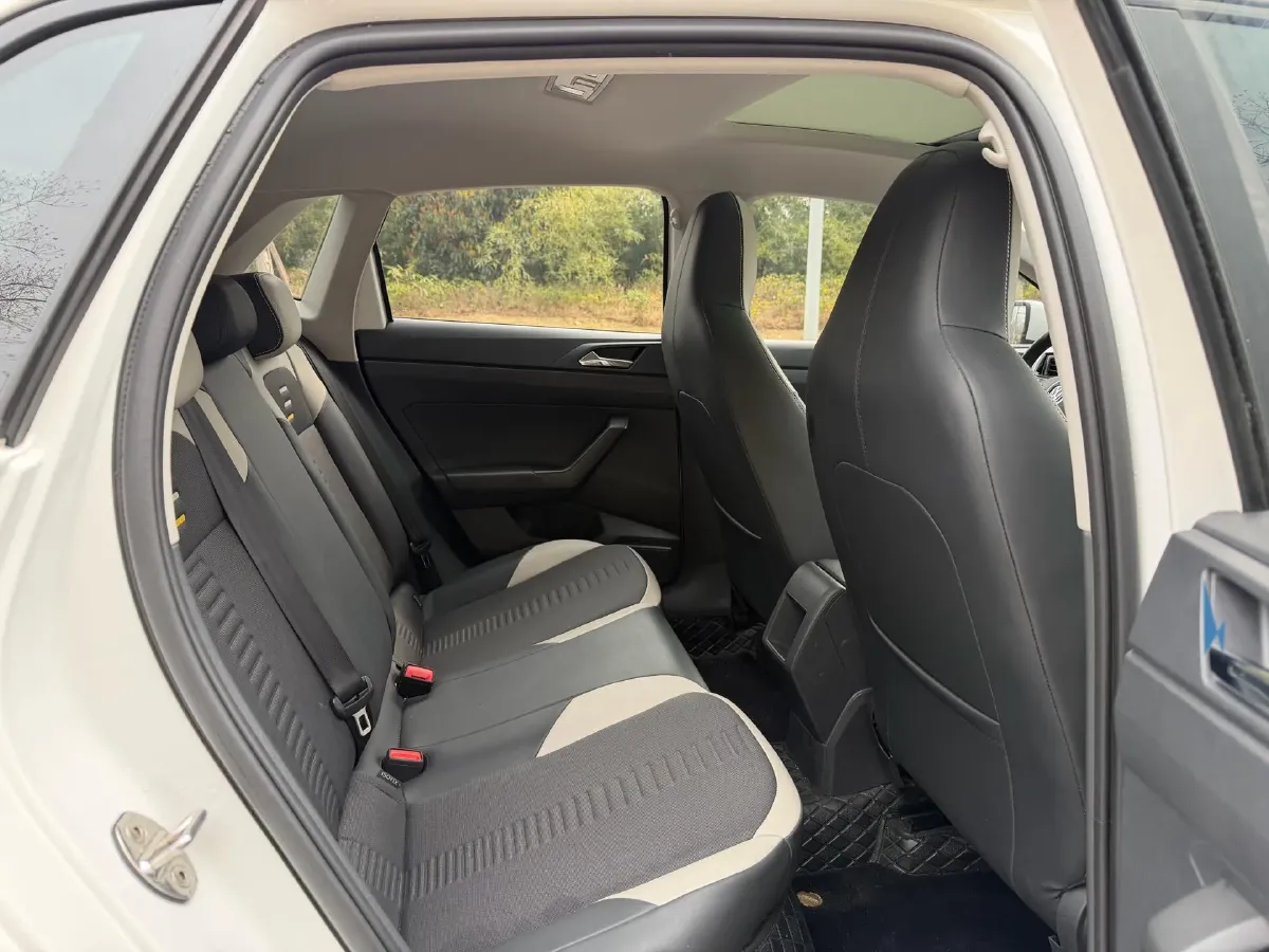 2019 Volkswagen Polo 1.5L 113HP L4 6AT,autocango,china used car exporter,china ev exporter,chinese used car exporter,chinese used ev exporter