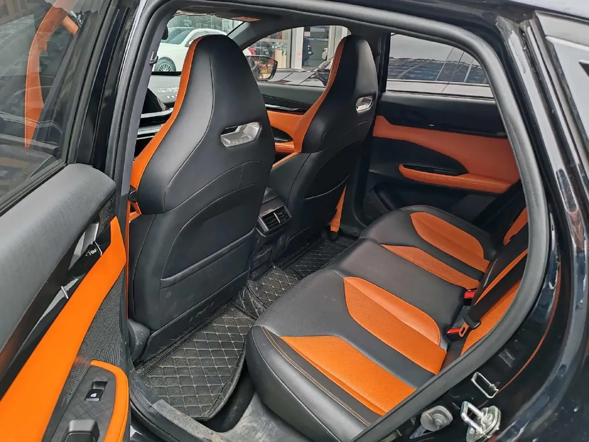 2023 ChangAn UNI-V 1.5T 188HP L4 7DCT,autocango,china used car exporter,china ev exporter,chinese used car exporter,chinese used ev exporter