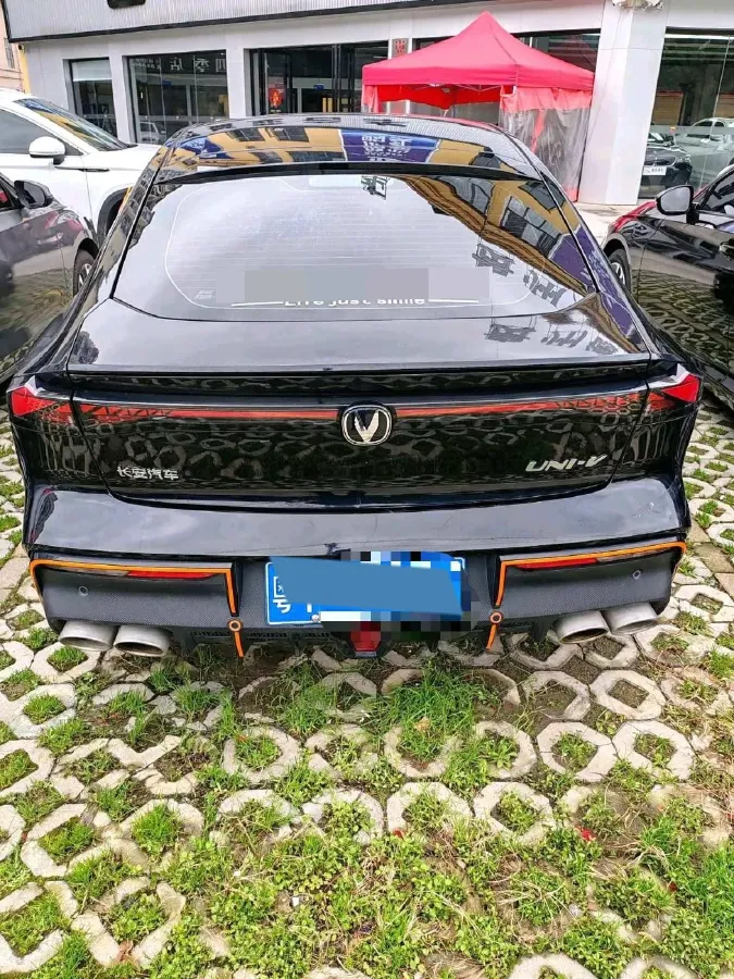 2023 ChangAn UNI-V 1.5T 188HP L4 7DCT,autocango,china used car exporter,china ev exporter,chinese used car exporter,chinese used ev exporter