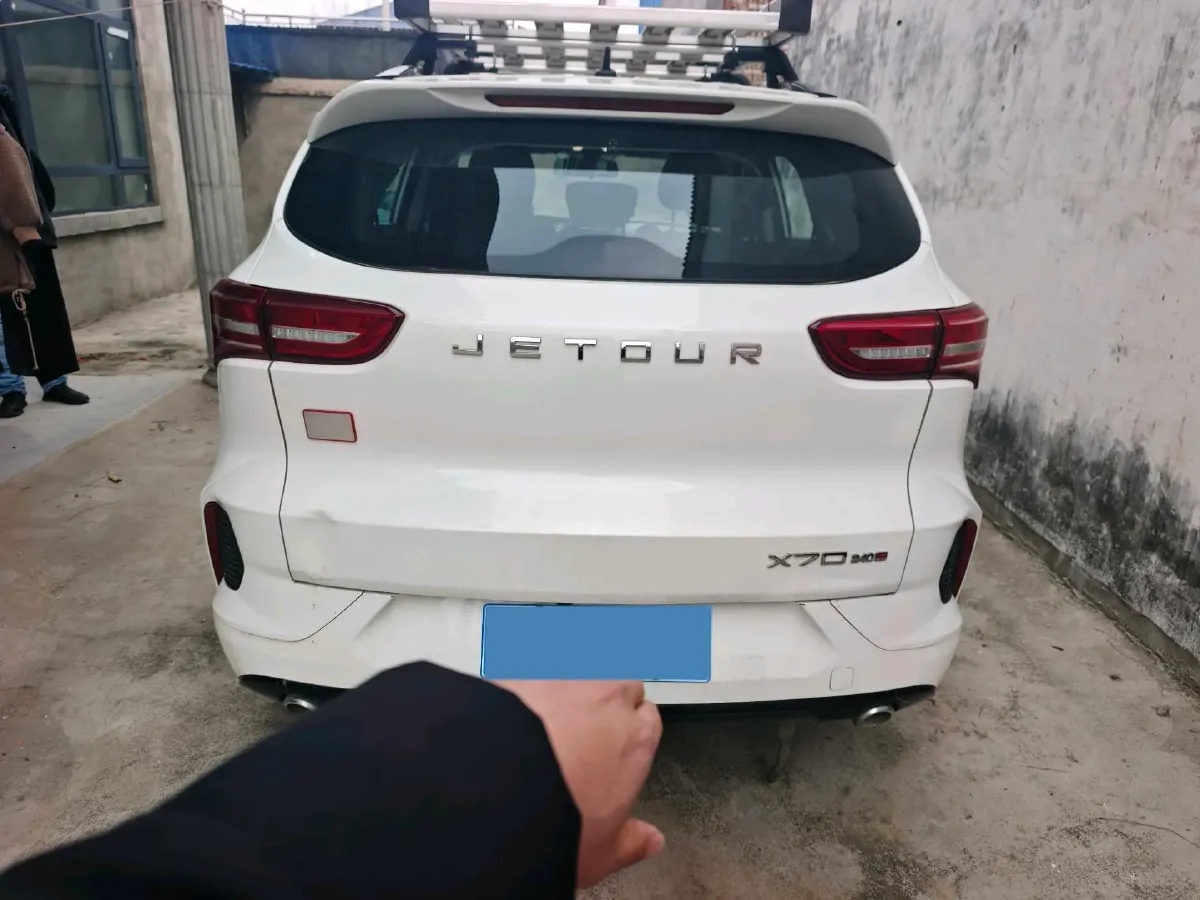 2020 Jetour X70 1.5T 156HP L4 6DCT,autocango,china used car exporter,china ev exporter,chinese used car exporter,chinese used ev exporter