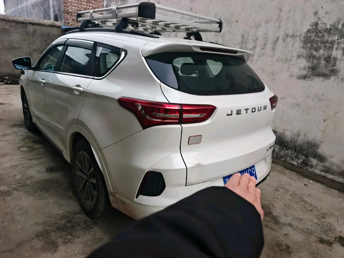 2020 Jetour X70 1.5T 156HP L4 6DCT,autocango,china used car exporter,china ev exporter,chinese used car exporter,chinese used ev exporter