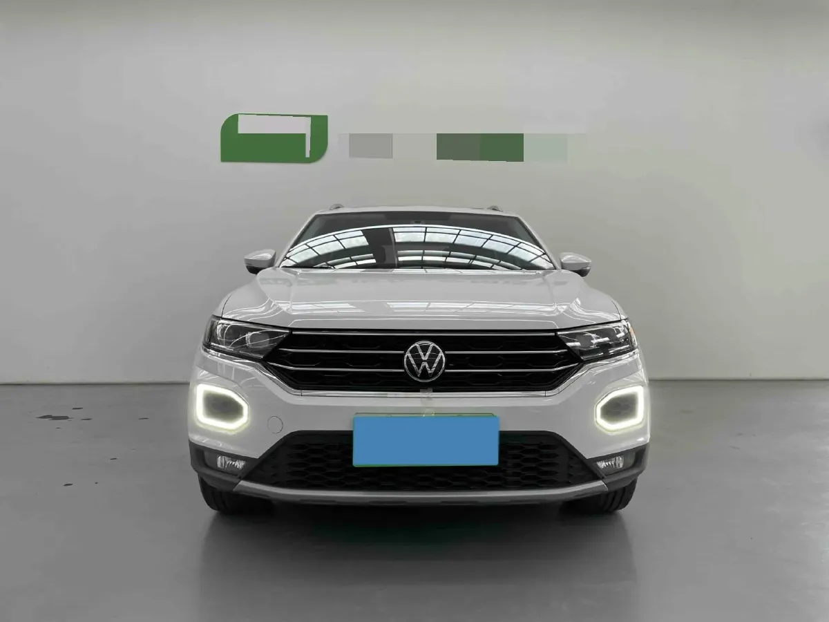 2022 Volkswagen T-Roc 1.4T 150HP L4 7DCT,autocango,china used car exporter,china ev exporter,chinese used car exporter,chinese used ev exporter
