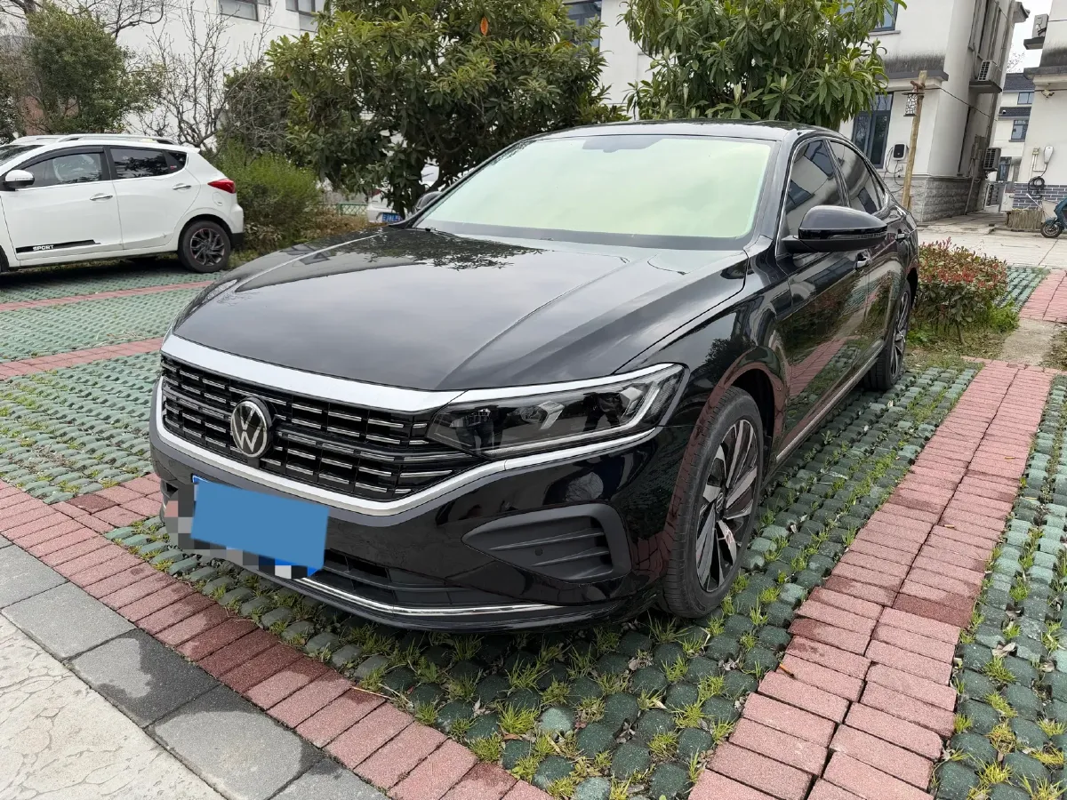 2025 Volkswagen Passat 2.0T 186HP L4 7DCT,autocango,china used car exporter,china ev exporter,chinese used car exporter,chinese used ev exporter