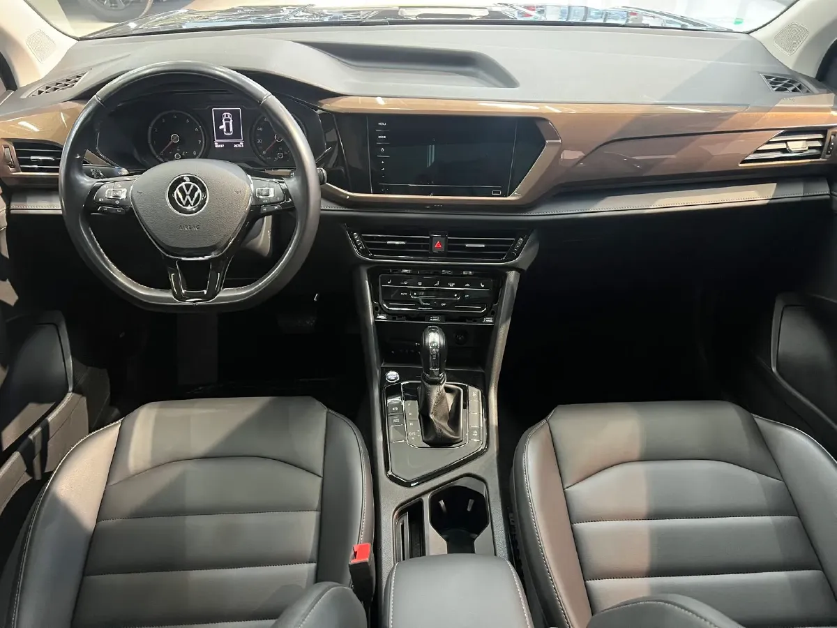 2021 Volkswagen Tharu 1.4T 150HP L4 7DCT,autocango,china used car exporter,china ev exporter,chinese used car exporter,chinese used ev exporter