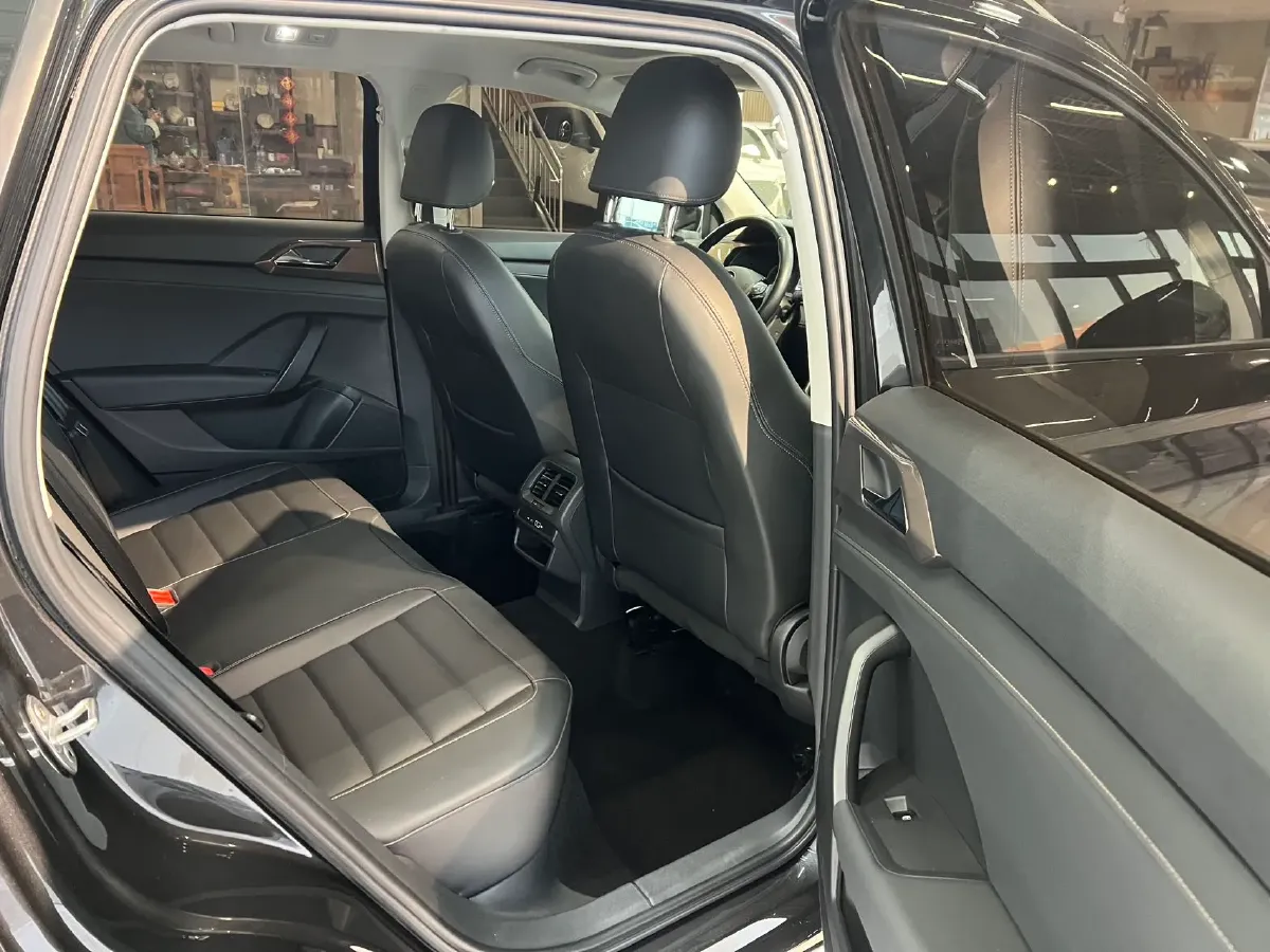 2021 Volkswagen Tharu 1.4T 150HP L4 7DCT,autocango,china used car exporter,china ev exporter,chinese used car exporter,chinese used ev exporter