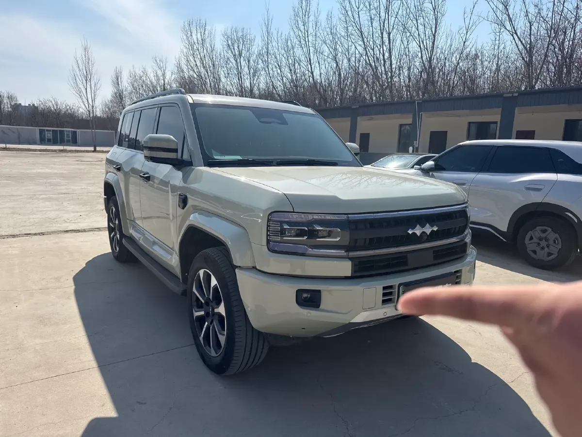 2025 FangChengBao Bao 5 1.5T 194HP L4 E-CVT PHEV 31.8KWH,autocango,china used car exporter,china ev exporter,chinese used car exporter,chinese used ev exporter