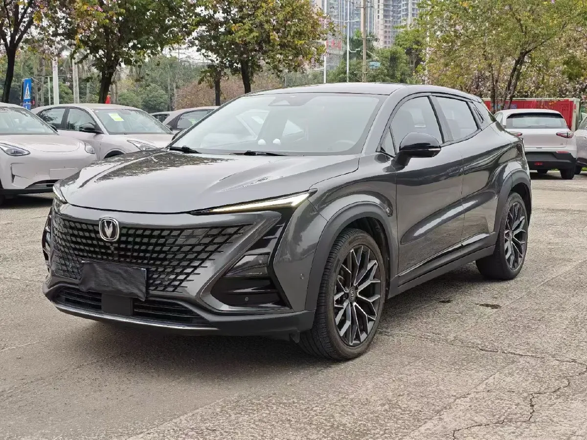 2022 ChangAn UNI-T 1.5T 188HP L4 7DCT,autocango,china used car exporter,china ev exporter,chinese used car exporter,chinese used ev exporter