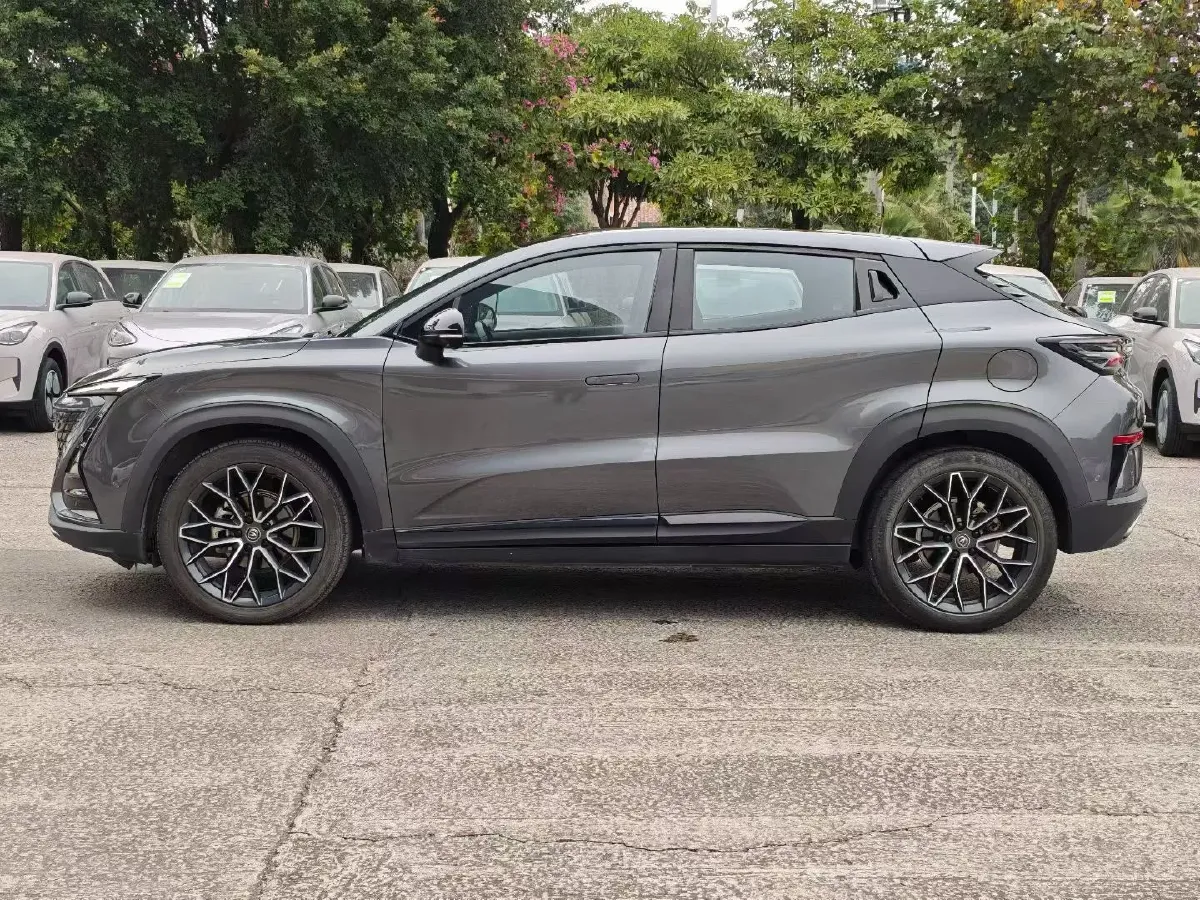 2022 ChangAn UNI-T 1.5T 188HP L4 7DCT,autocango,china used car exporter,china ev exporter,chinese used car exporter,chinese used ev exporter