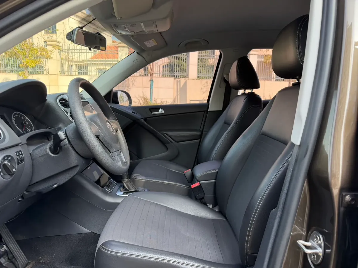 2017 MAXUS T60 2.0T 224HP L4 6AT,autocango,china used car exporter,china ev exporter,chinese used car exporter,chinese used ev exporter