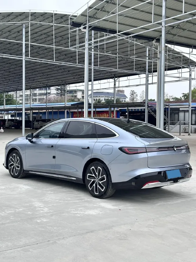 2025 BaoJun XiangJing 1.5T 143HP L4 1DHT PHEV,autocango,china used car exporter,china ev exporter,chinese used car exporter,chinese used ev exporter