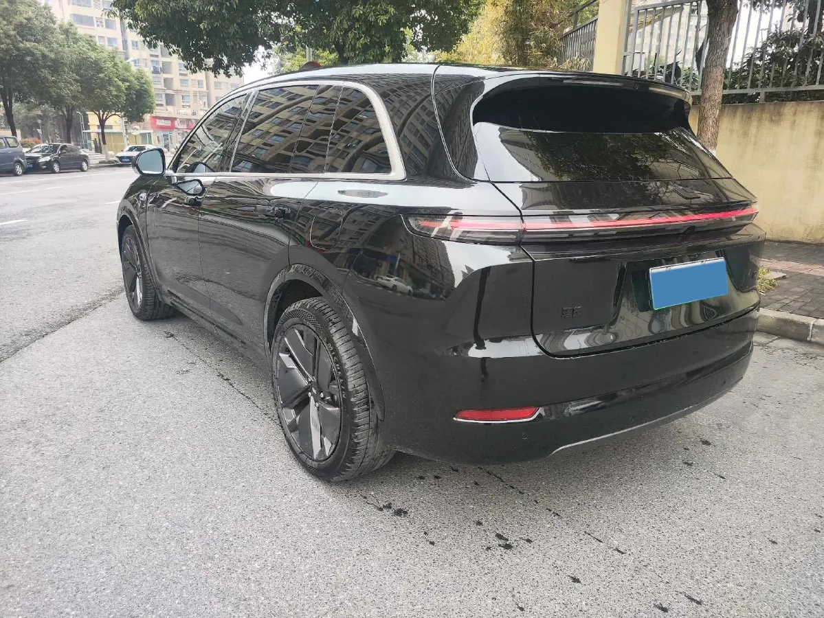 2025 Li L7 Range Extended 154HP REEV,autocango,china used car exporter,china ev exporter,chinese used car exporter,chinese used ev exporter