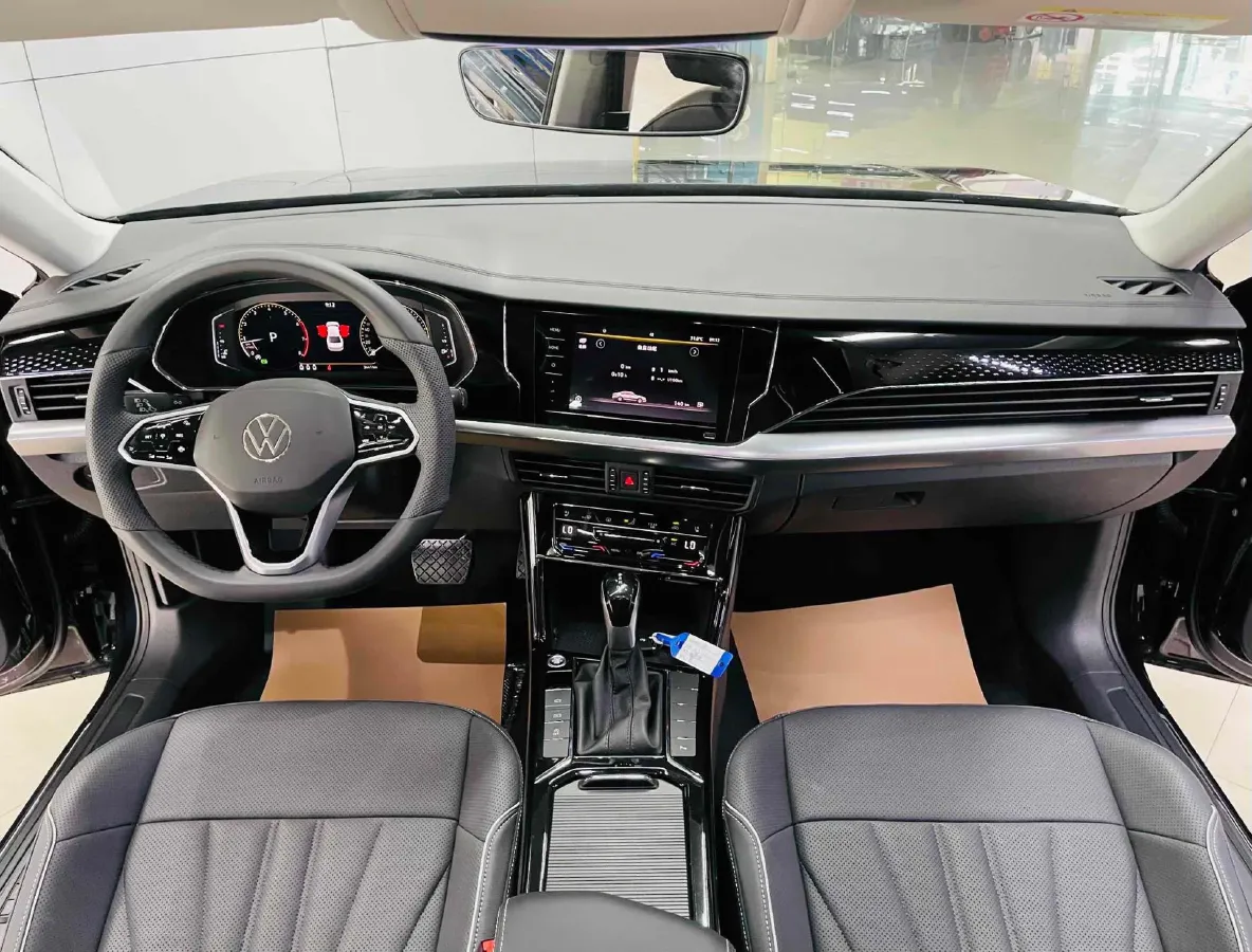 2024 Volkswagen Passat 2.0T 220HP L4 7DCT,autocango,china used car exporter,china ev exporter,chinese used car exporter,chinese used ev exporter