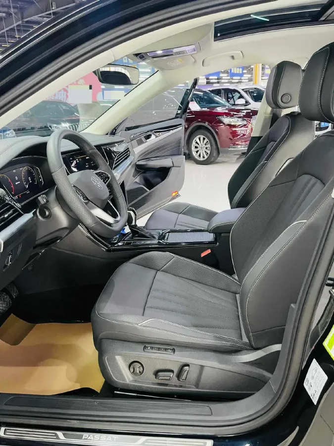2024 Volkswagen Passat 2.0T 220HP L4 7DCT,autocango,china used car exporter,china ev exporter,chinese used car exporter,chinese used ev exporter
