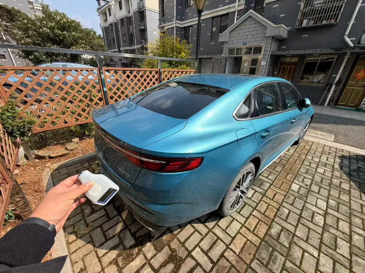 2021 Geely Preface 2.0T 190HP L4 7DCT,autocango,china used car exporter,china ev exporter,chinese used car exporter,chinese used ev exporter