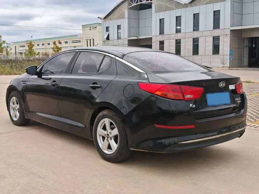 2016 Kia K5 2.0L 161HP L4 6AT,autocango,china used car exporter,china ev exporter,chinese used car exporter,chinese used ev exporter