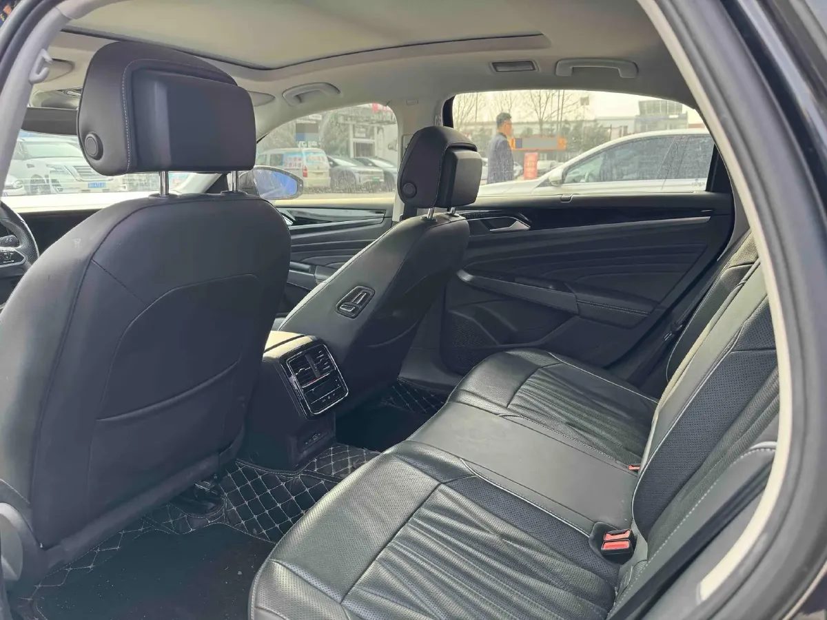 2022 Xpeng P7 BEV 60.2KWH,autocango,china used car exporter,china ev exporter,chinese used car exporter,chinese used ev exporter