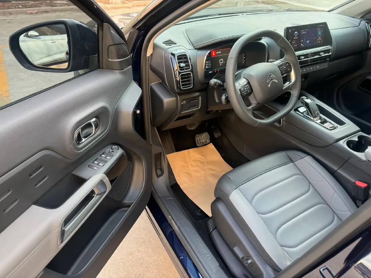 2023 Citroen C5 Aircross 1.6T 175HP L4 8AT,autocango,china used car exporter,china ev exporter,chinese used car exporter,chinese used ev exporter