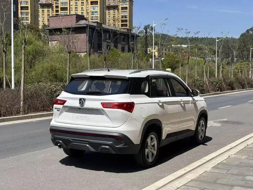 2019 BaoJun 530 1.5T 150HP L4 6MT,autocango,china used car exporter,china ev exporter,chinese used car exporter,chinese used ev exporter