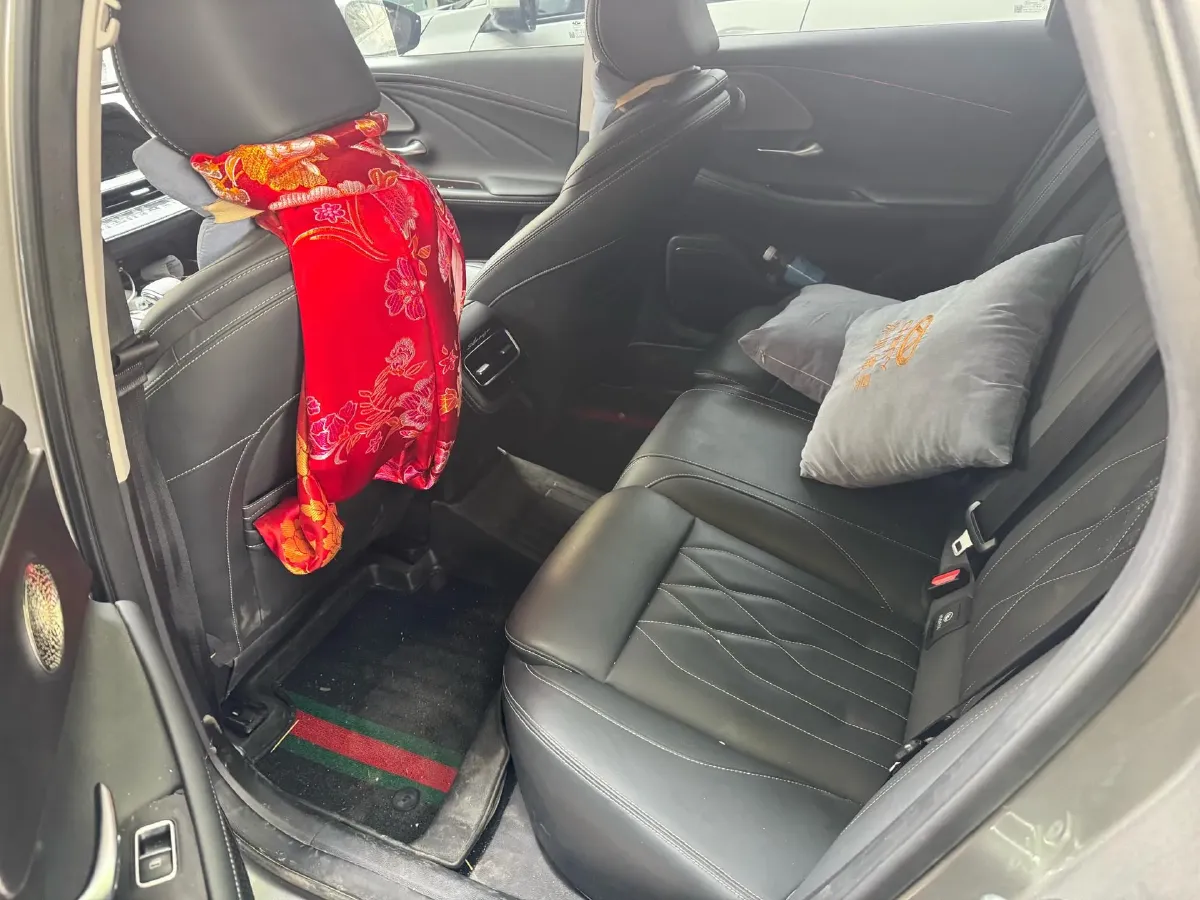 2022 Chery Arrizo 8 1.6T 197HP L4 7DCT,autocango,china used car exporter,china ev exporter,chinese used car exporter,chinese used ev exporter