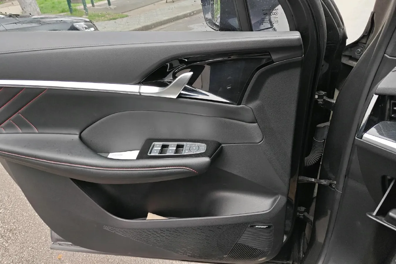 2022 Roewe RX5 MAX 1.5T 181HP L4 6AT,autocango,china used car exporter,china ev exporter,chinese used car exporter,chinese used ev exporter