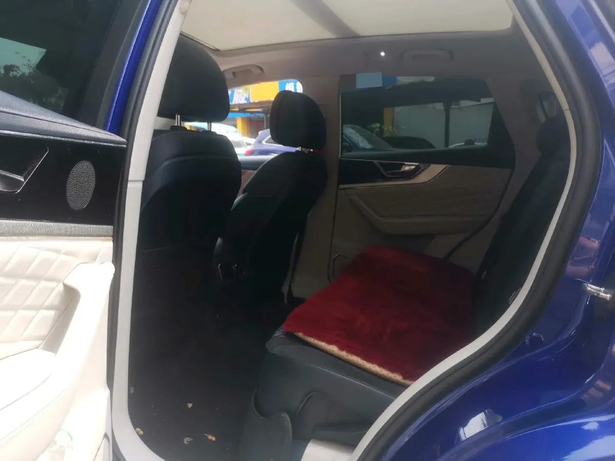 2019 HongQi HS5 2.0T 224HP L4 6AT,autocango,china used car exporter,china ev exporter,chinese used car exporter,chinese used ev exporter