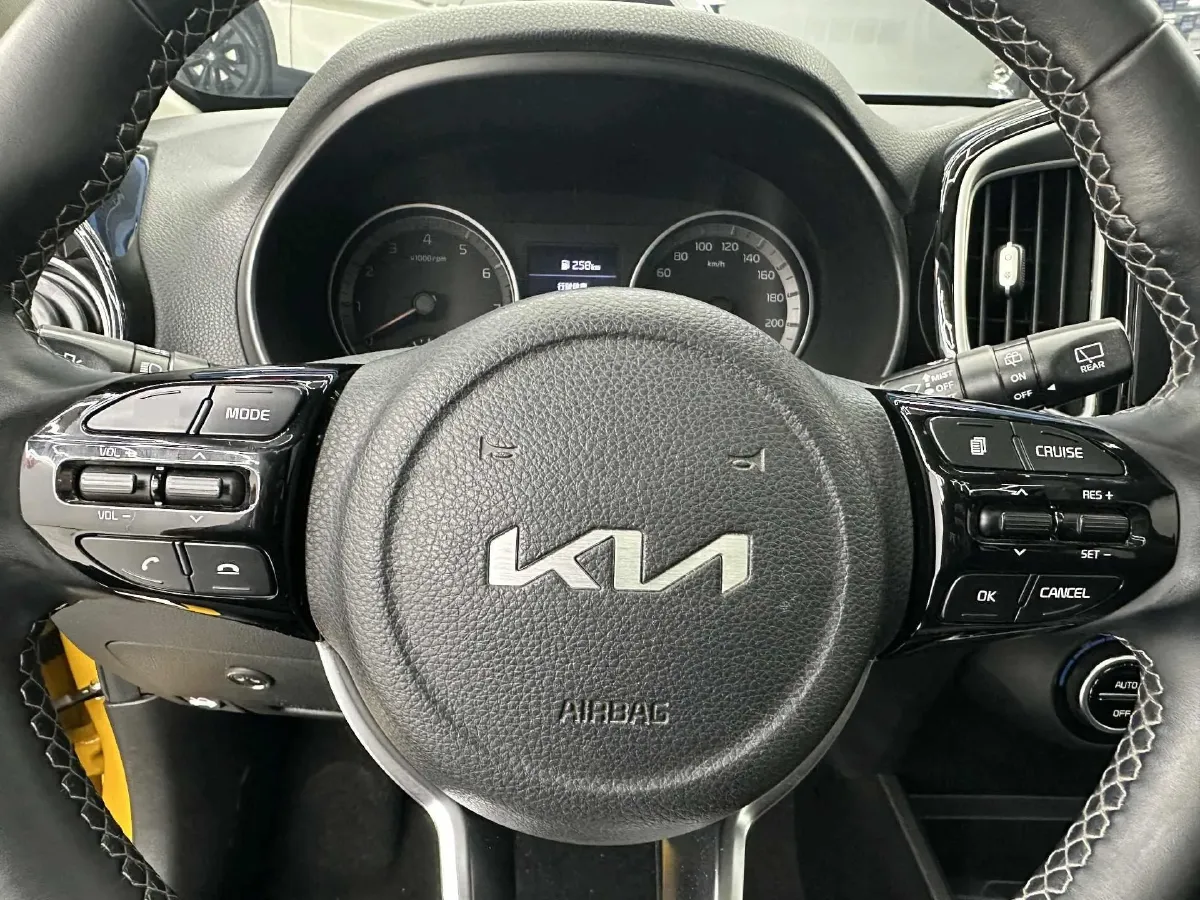 2021 Kia KX1 1.4L 100HP L4 CVT,autocango,china used car exporter,china ev exporter,chinese used car exporter,chinese used ev exporter