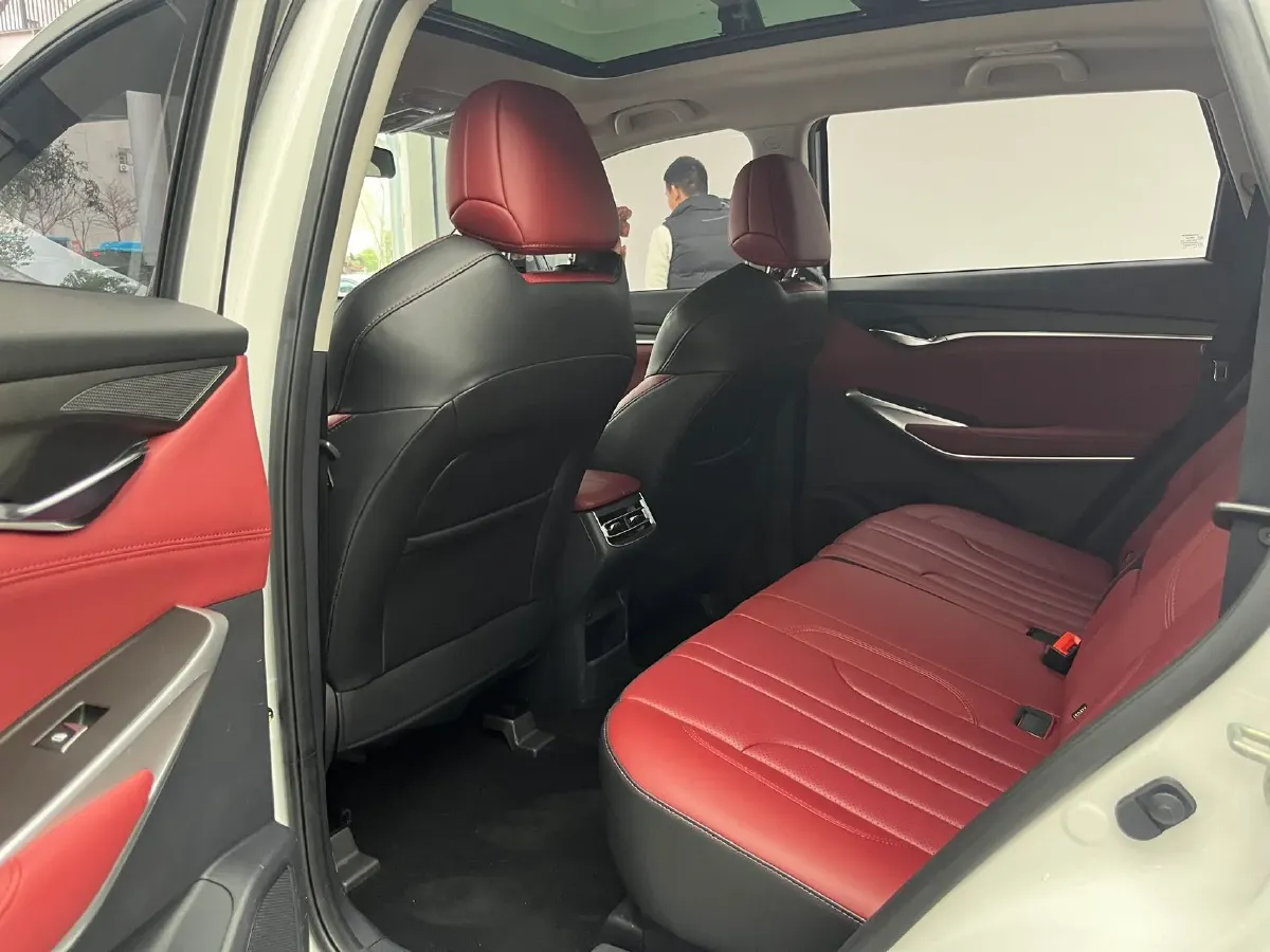 2021 ChangAn CS75 Plus 1.5T 178HP L4 6AT,autocango,china used car exporter,china ev exporter,chinese used car exporter,chinese used ev exporter