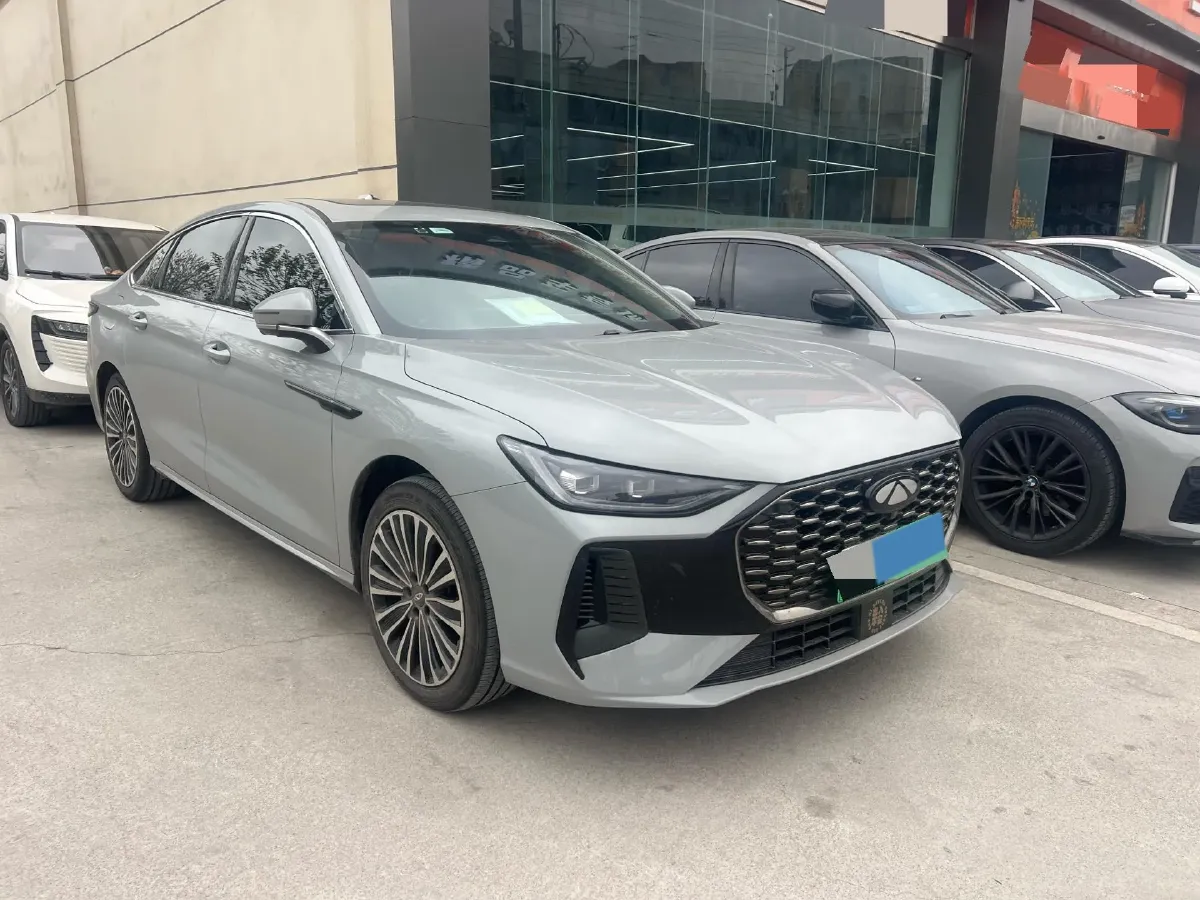 2025 Fulwin FulwinA8L 1.5T 156HP L4 1DHT PHEV 18.67KWH,autocango,china used car exporter,china ev exporter,chinese used car exporter,chinese used ev exporter