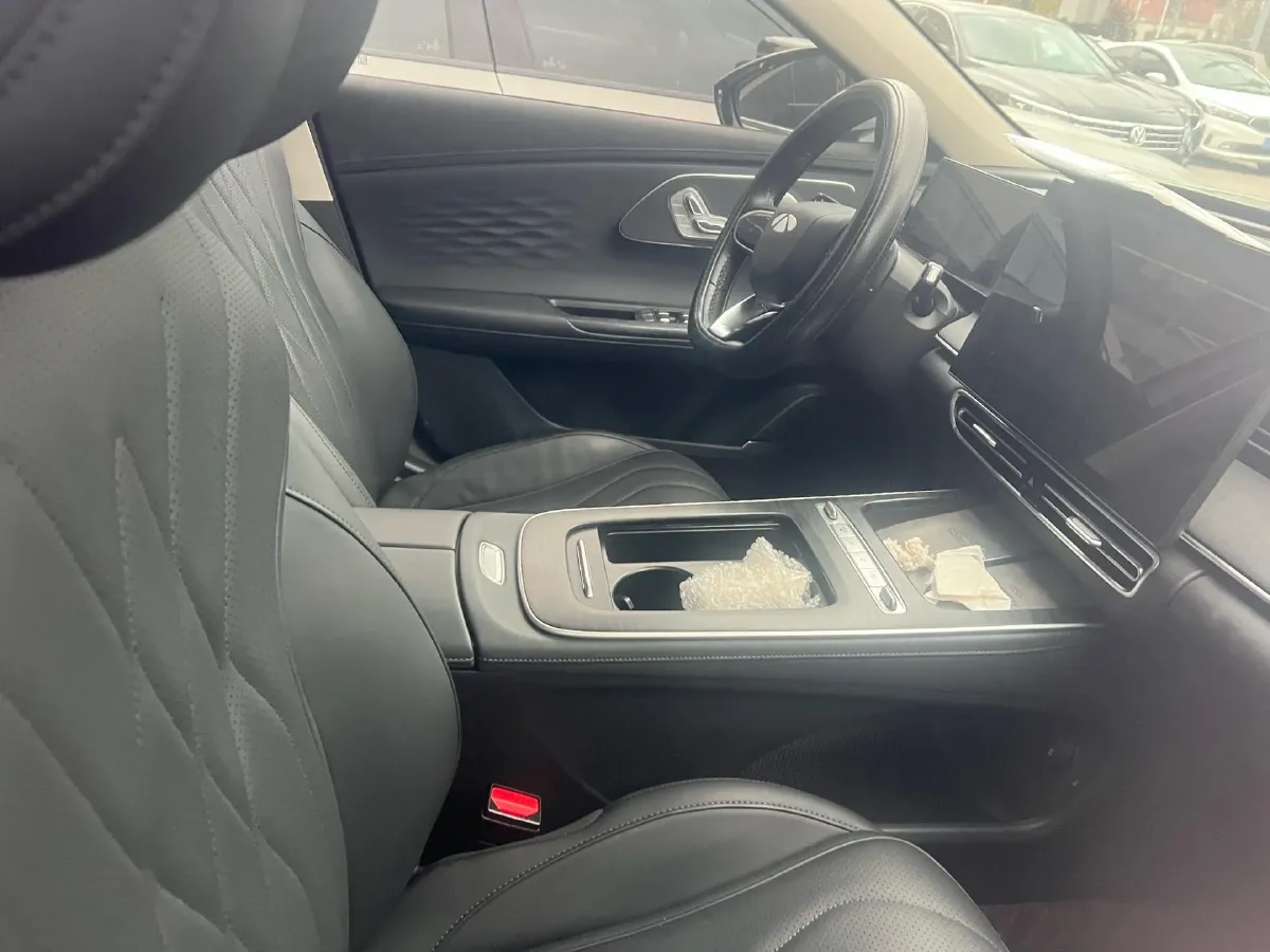 2025 Fulwin FulwinA8L 1.5T 156HP L4 1DHT PHEV 18.67KWH,autocango,china used car exporter,china ev exporter,chinese used car exporter,chinese used ev exporter