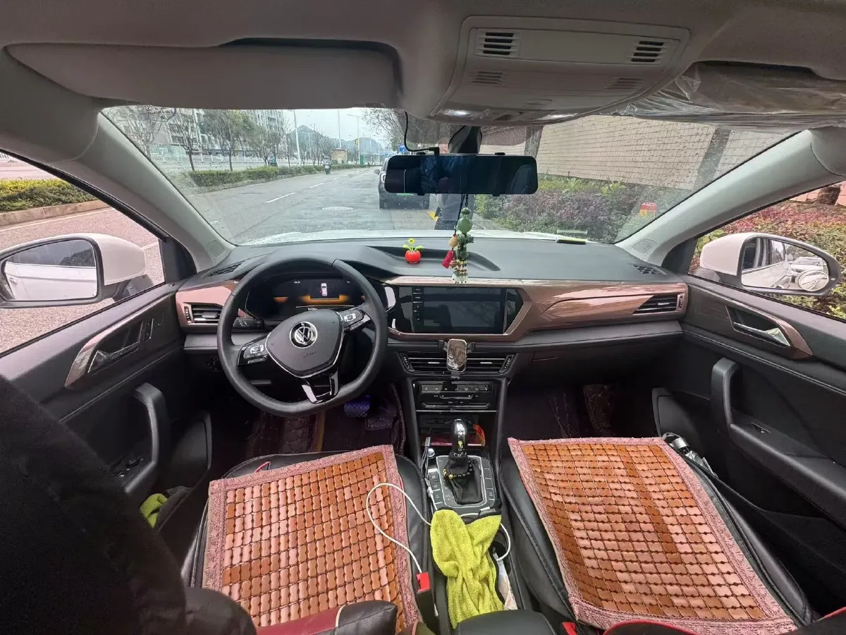 2021 Volkswagen Tharu 1.4T 150HP L4 7DCT,autocango,china used car exporter,china ev exporter,chinese used car exporter,chinese used ev exporter