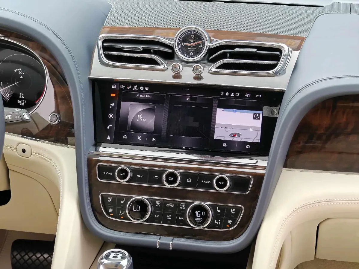 2021 Bentley Bentayga 4.0T 550HP V8 8AT,autocango,china used car exporter,china ev exporter,chinese used car exporter,chinese used ev exporter