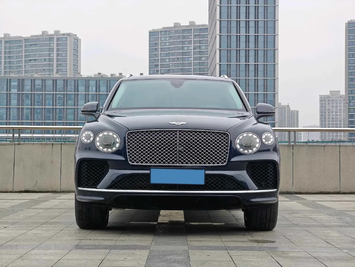 2021 Bentley Bentayga 4.0T 550HP V8 8AT,autocango,china used car exporter,china ev exporter,chinese used car exporter,chinese used ev exporter