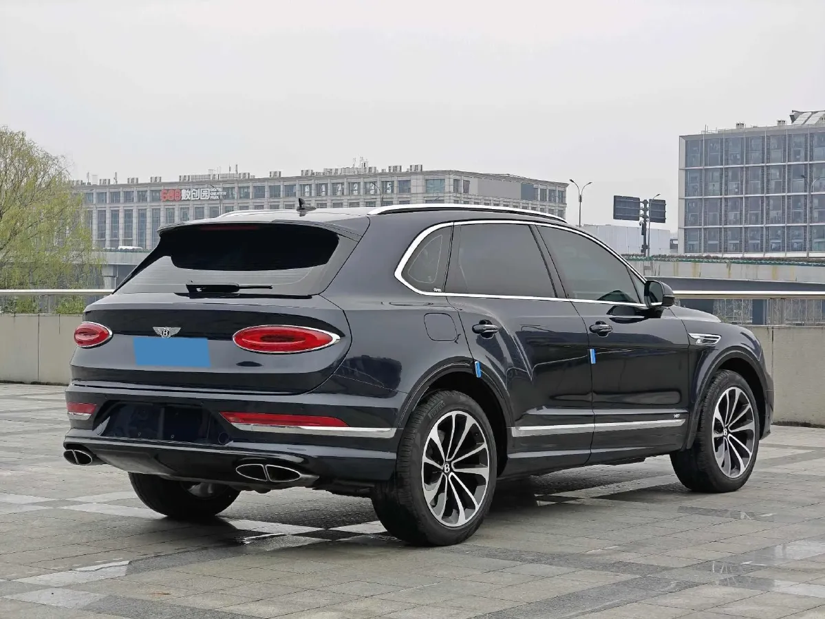2021 Bentley Bentayga 4.0T 550HP V8 8AT,autocango,china used car exporter,china ev exporter,chinese used car exporter,chinese used ev exporter