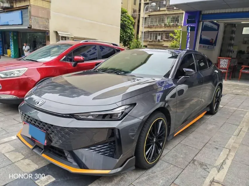 2022 ChangAn Raeton CC 1.5T 188HP L4 7DCT,autocango,china used car exporter,china ev exporter,chinese used car exporter,chinese used ev exporter