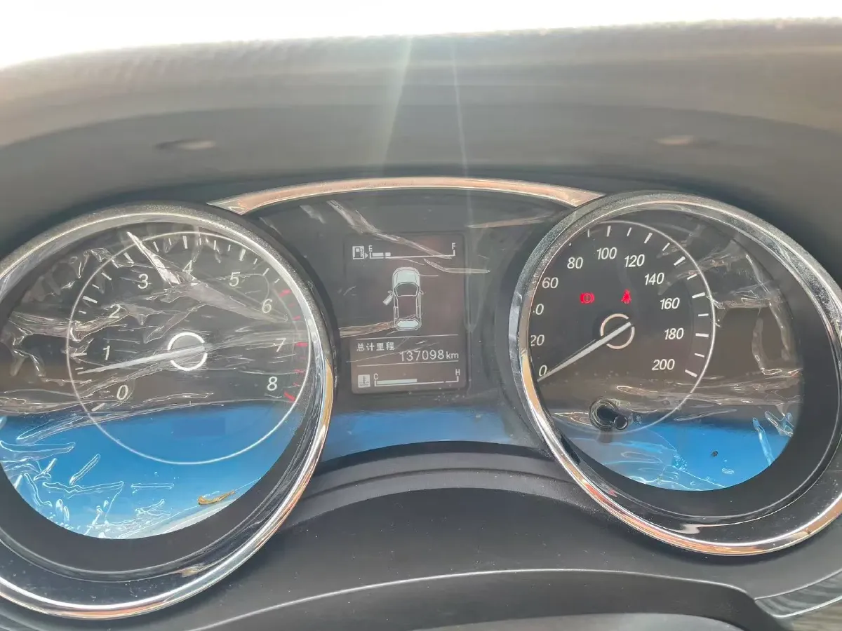 2016 BaoJun 730 1.5L 112HP L4 5MT,autocango,china used car exporter,china ev exporter,chinese used car exporter,chinese used ev exporter