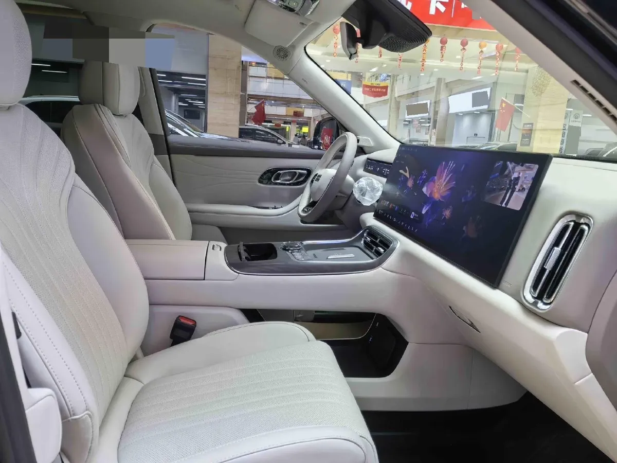 2025 Volkswagen Tiguan L 2.0T 220HP L4 7DCT,autocango,china used car exporter,china ev exporter,chinese used car exporter,chinese used ev exporter