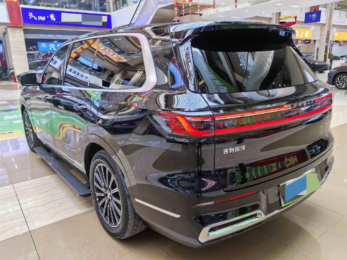 2025 Volkswagen Tiguan L 2.0T 220HP L4 7DCT,autocango,china used car exporter,china ev exporter,chinese used car exporter,chinese used ev exporter