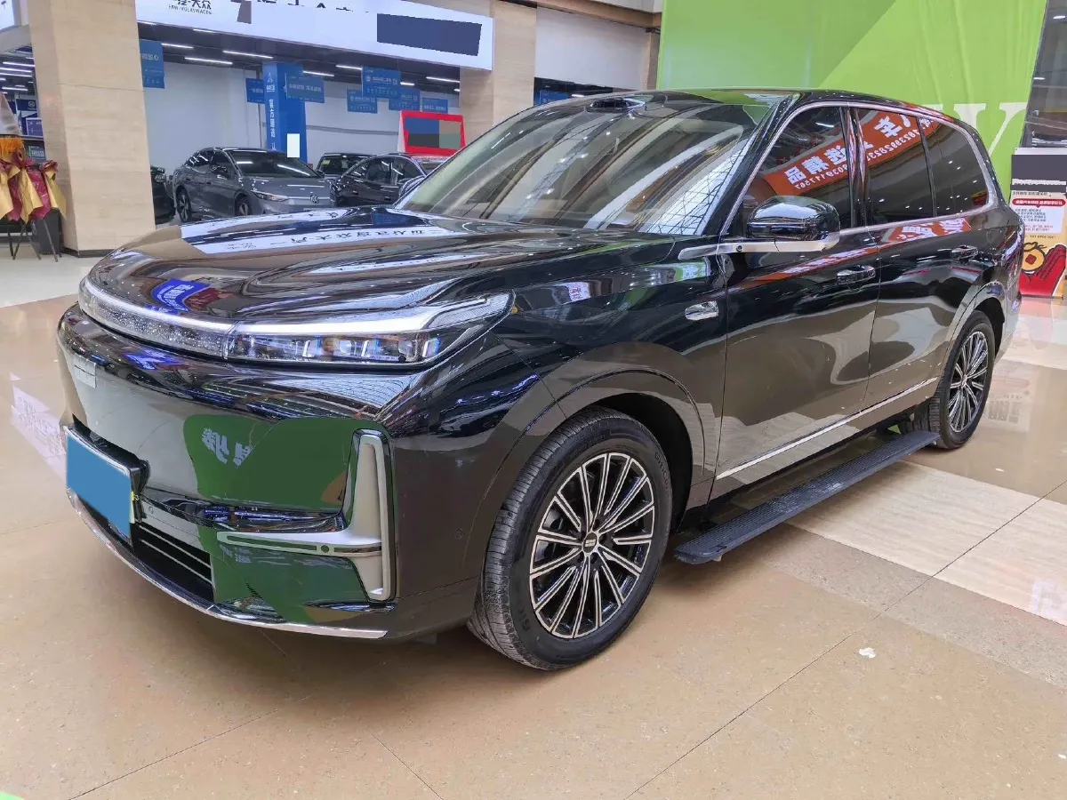 2025 Volkswagen Tiguan L 2.0T 220HP L4 7DCT,autocango,china used car exporter,china ev exporter,chinese used car exporter,chinese used ev exporter