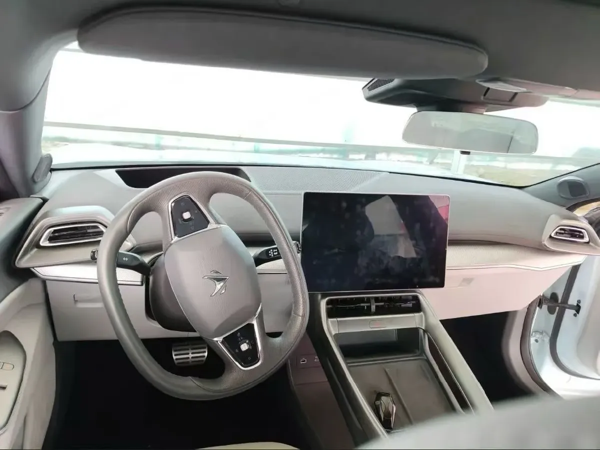 2024 ARCFOX αT5 BEV 79.2KWH,autocango,china used car exporter,china ev exporter,chinese used car exporter,chinese used ev exporter