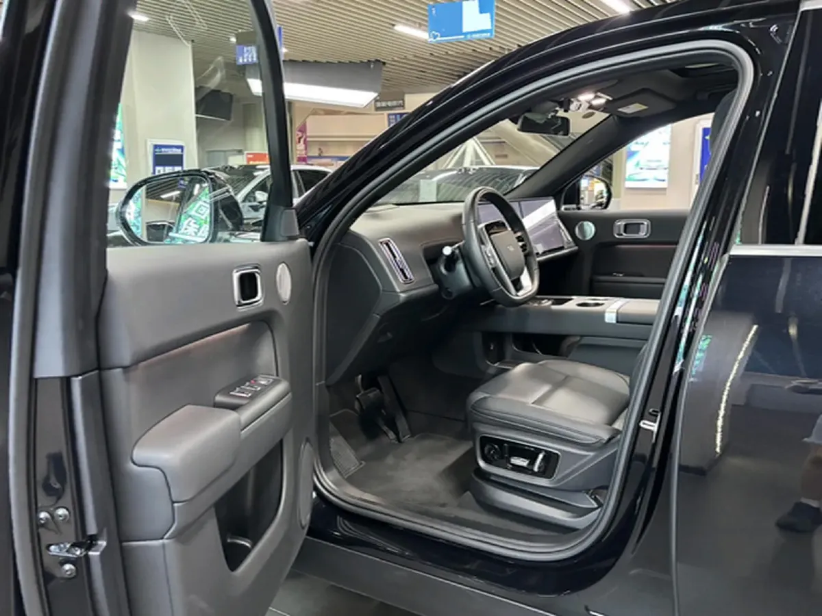 2025 Li L7 Range Extended 154HP REEV,autocango,china used car exporter,china ev exporter,chinese used car exporter,chinese used ev exporter