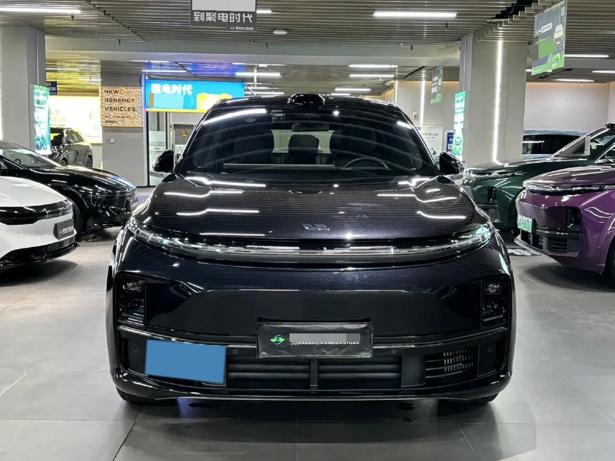 2025 Li L7 Range Extended 154HP REEV,autocango,china used car exporter,china ev exporter,chinese used car exporter,chinese used ev exporter
