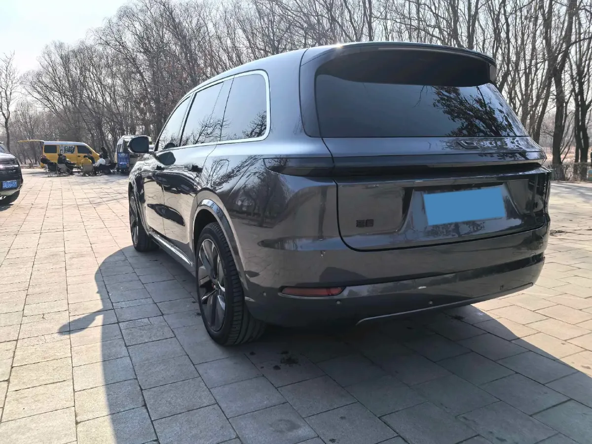 2023 Li L9 Range Extended 154HP REEV 42.6KWH,autocango,china used car exporter,china ev exporter,chinese used car exporter,chinese used ev exporter